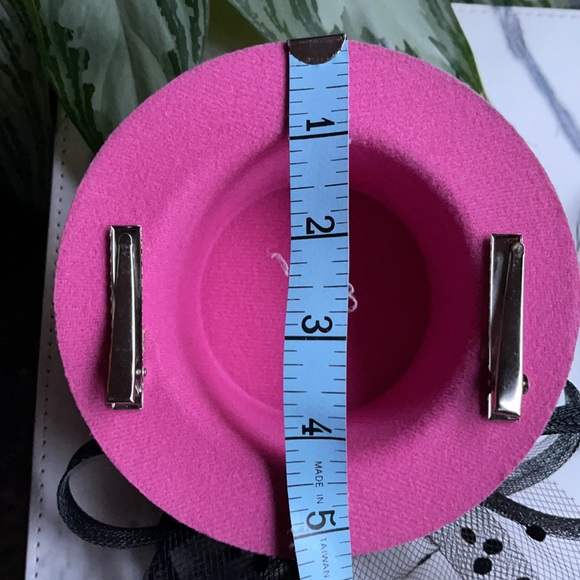 Mini Top Hat 🎩 With Veil - Picture 9 of 16